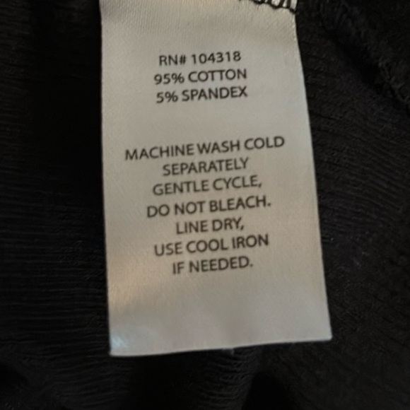 Derek Heart Ribbed Strapless Tube Top - Picture 4 of 4